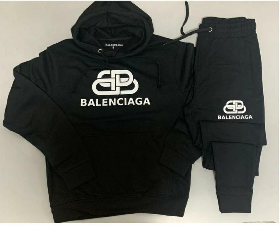 CONJUNTO BALENCIAGA LOGO POR DELANTE Y POR DETRÁS