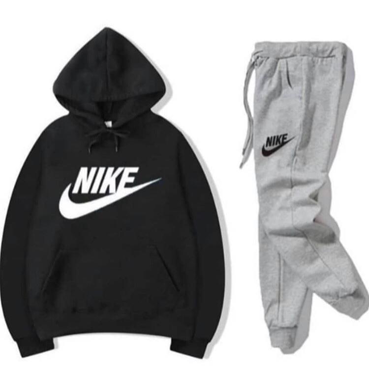 CONJUNTO CHANDAL NIKE CON CAPUCHA