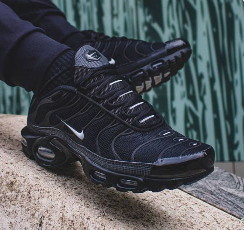 OFERTA REBAJAS 2 NIKE TN X 80€!!